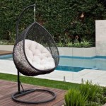 Outdoor Living: 20 Pieces of Outdoor Furniture